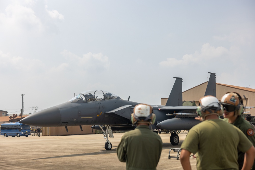 The Fighting Bengals Fly Out of Suwon, South Korea