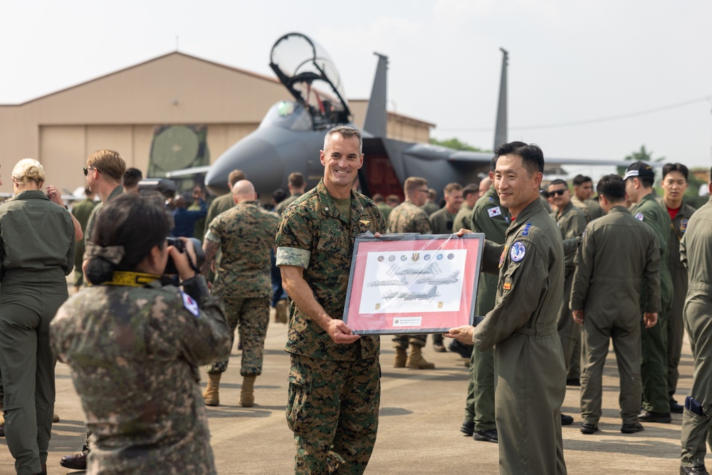 The Fighting Bengals Fly Out of Suwon, South Korea