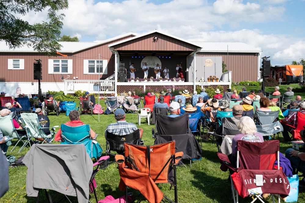 Navy Band Country Current Begins National Tour