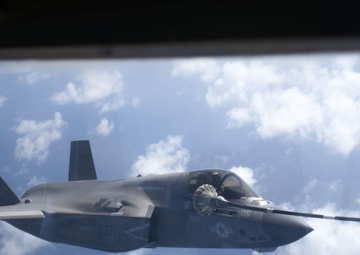 Marines Extend Range of F-35Bs with Air-to-Air Refueling