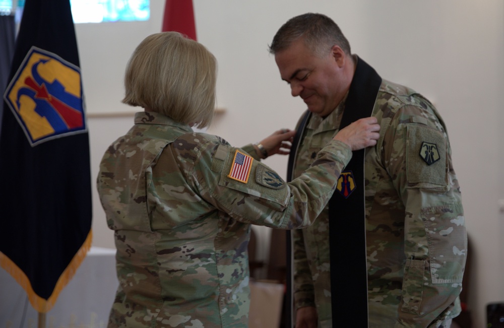Reserve Chaplains Pass the Stole