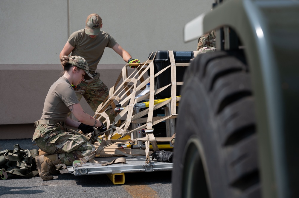 Air National Guardsmen participate in cargo, personnel mobilization training