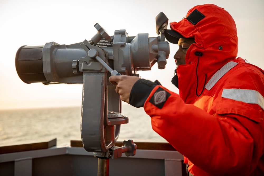 USS Delbert D. Black (DDG 119) participates in Operation NANOOK