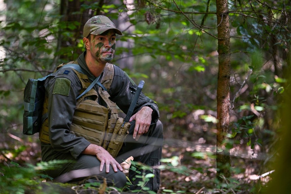 Stay alive, evade capture: 480th FS pilots conduct Combat Survival Training