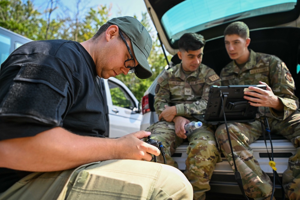 Stay alive, evade capture: 480th FS pilots conduct Combat Survival Training