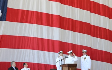 HM-15 Holds Change of Command Ceremony, Welcomes New Commanding Officer