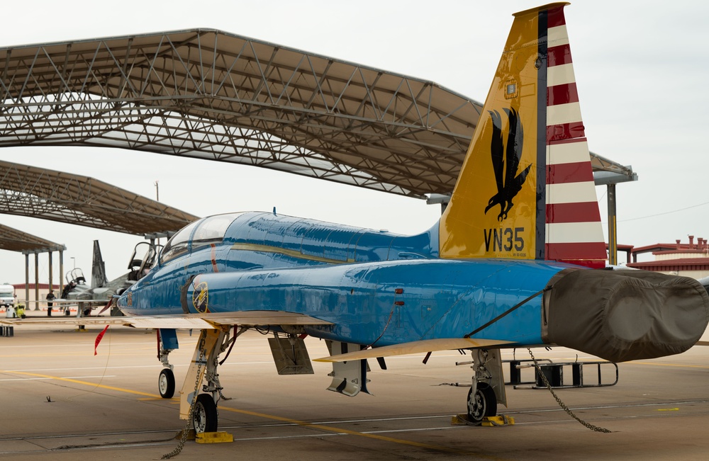 T-38C Talon on flightline