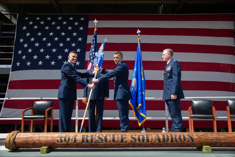 304th Rescue Squadron Welcomes New Commander