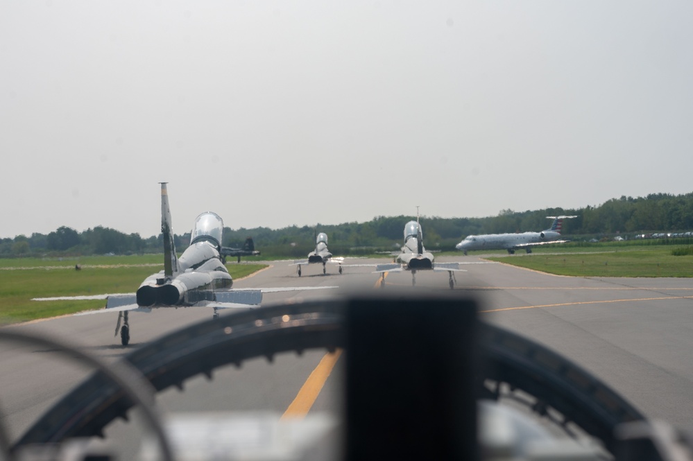 1st Fighter Wing Screams through New York City