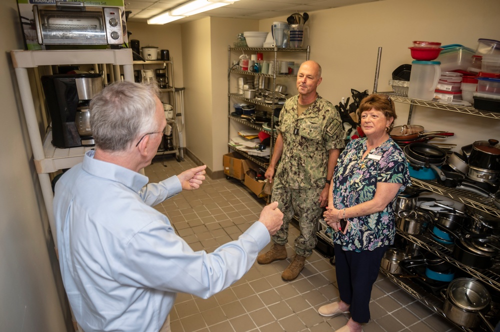 CNIC Visits Lakeside Naval Support Facility