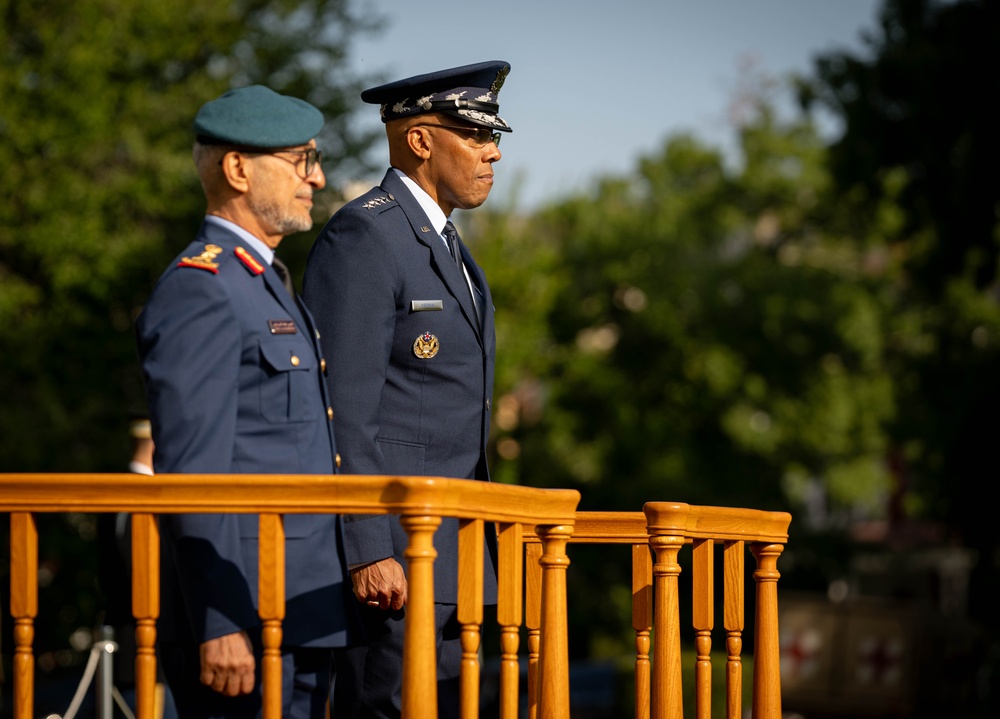 CJCS Hosts UAE Armed Forces Chief of Staff