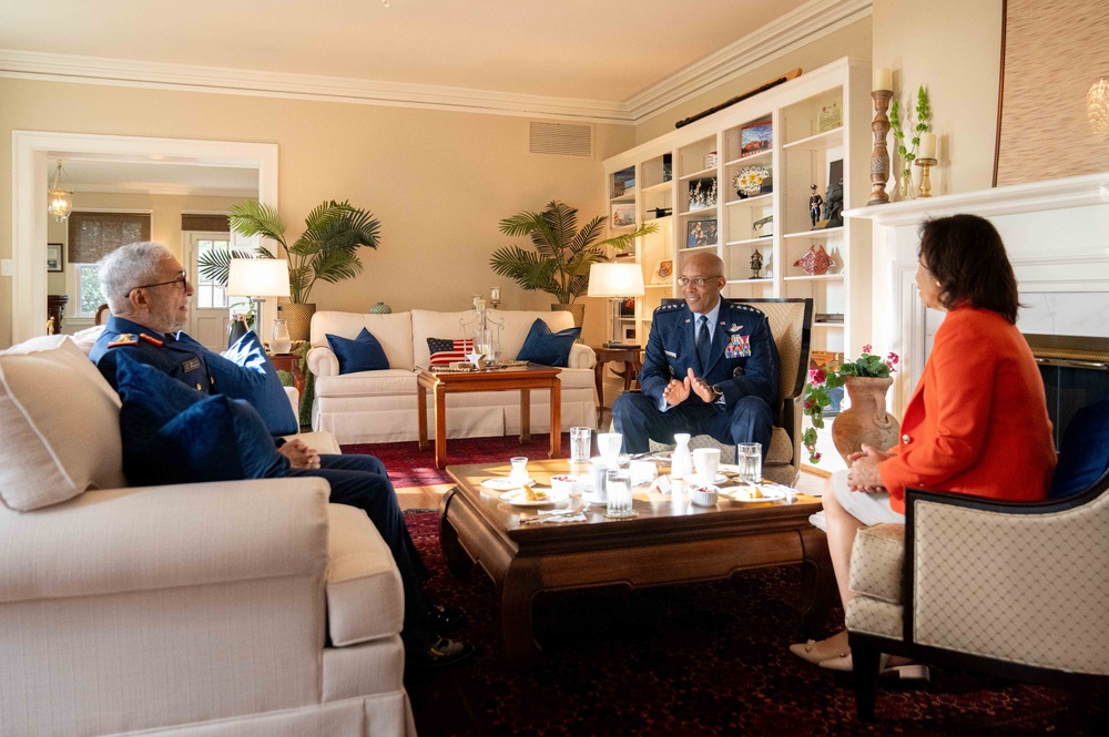 CJCS Hosts UAE Armed Forces Chief of Staff