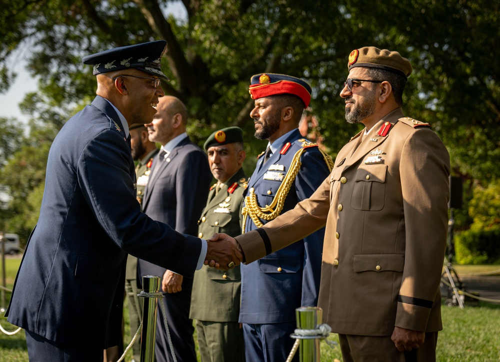 CJCS Hosts UAE Armed Forces Chief of Staff
