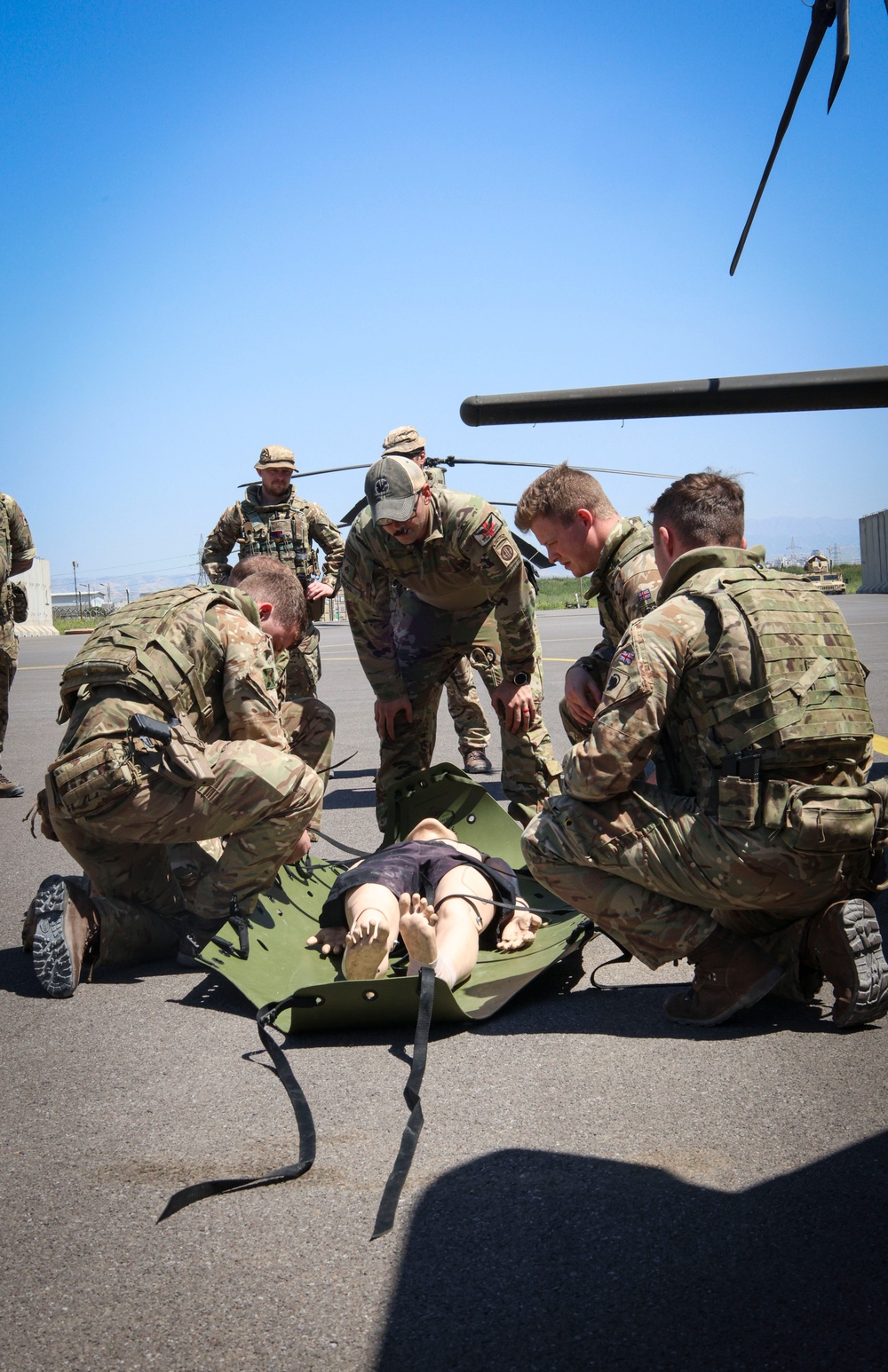 82CAB training with British