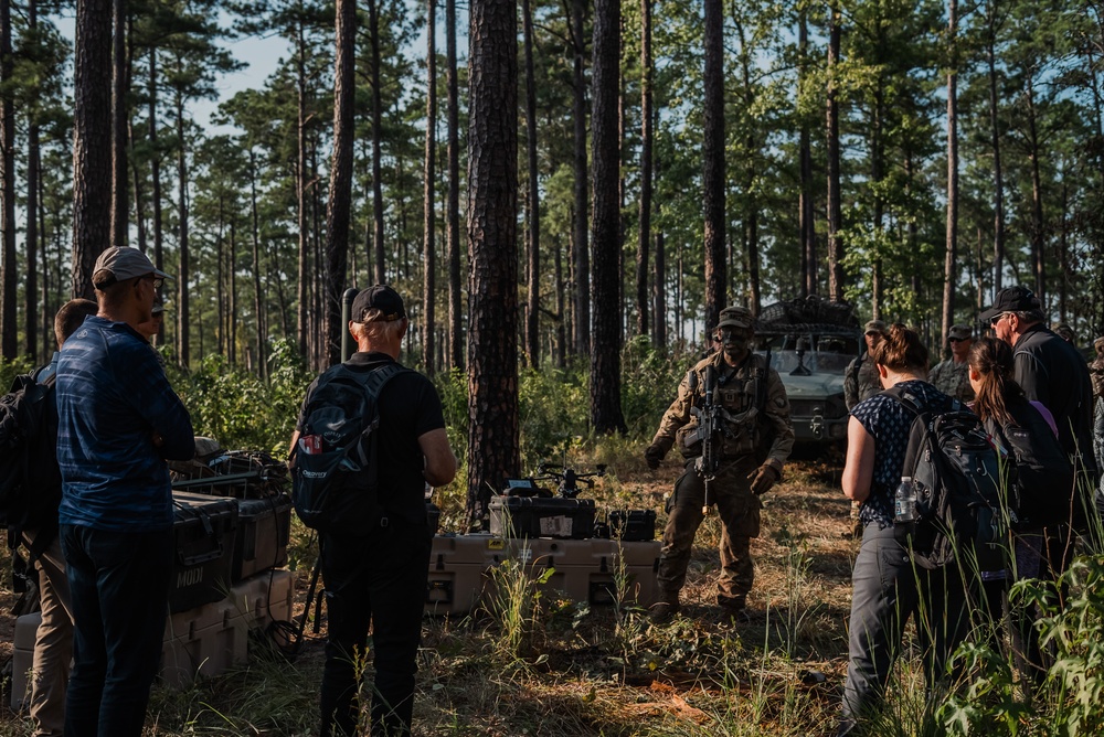 CSA, generals and press visit 2nd Mobile Brigade Combat Team at JRTC