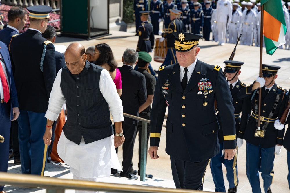 Welcome Ceremony for Minister of Defence, India