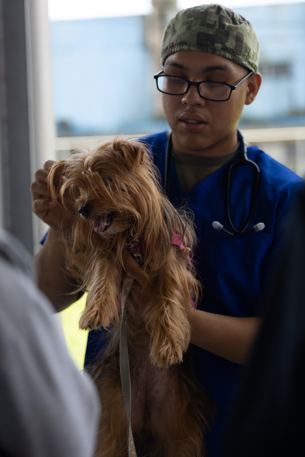 Continuing Promise 2024 personnel provide veterinary assistance at join event in Colón, Panama