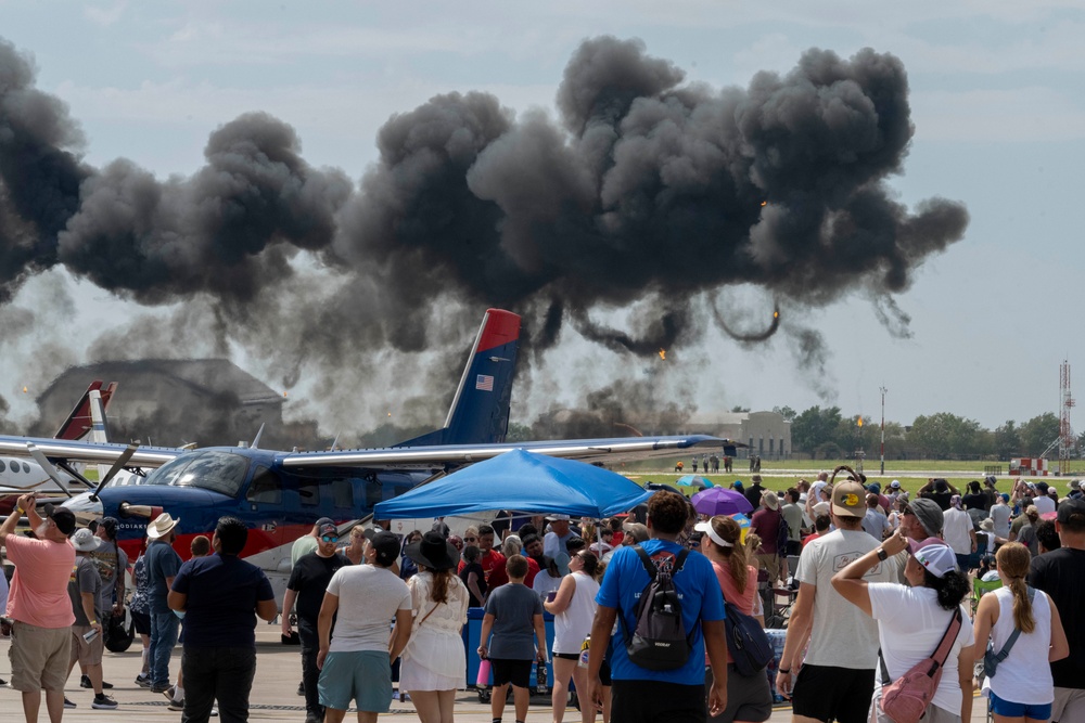 Frontiers in Flight Air Show