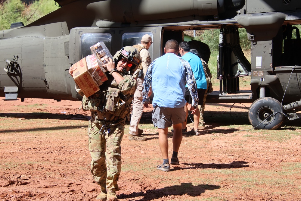 The Arizona National Guard Aids in Tourist Evacuation