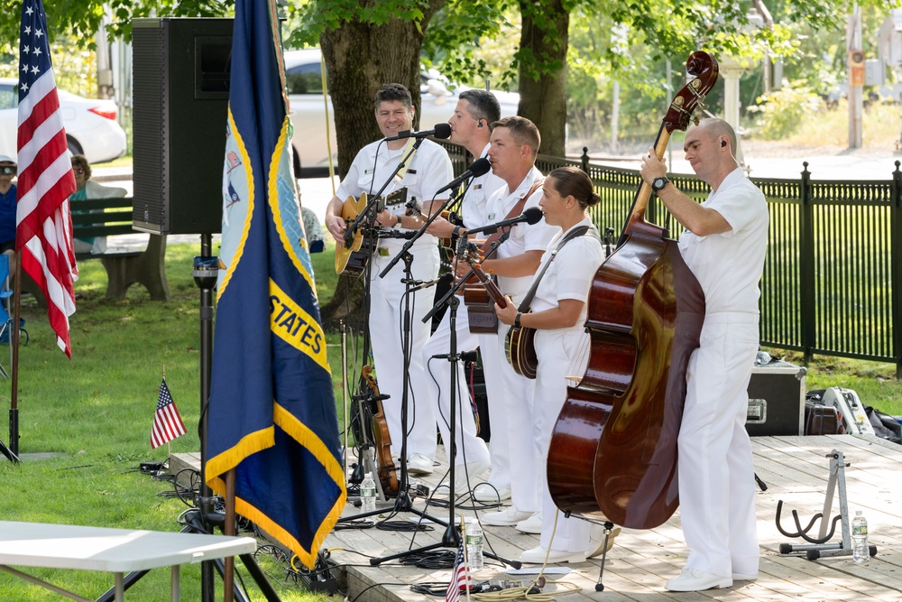 Navy Band Country Current Performs in Freeport