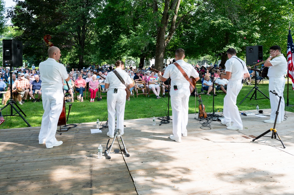 Navy Band Country Current Performs in Freeport