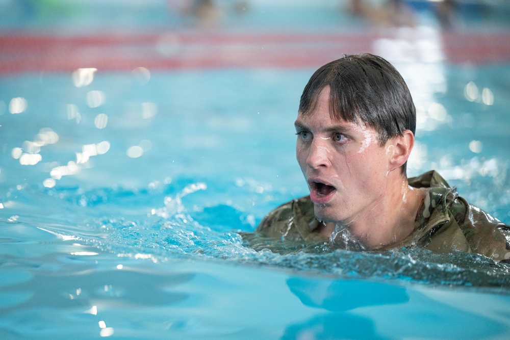 Airmen, Soldiers Perform Joint Qualification for German Armed Forces Proficiency Badge