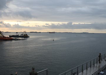 USNS Burlington Departs from Panama