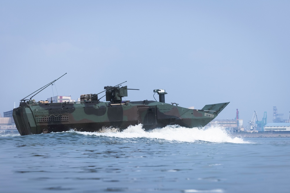 SY 24 | BLT 1/5 conducts shore to ship movement