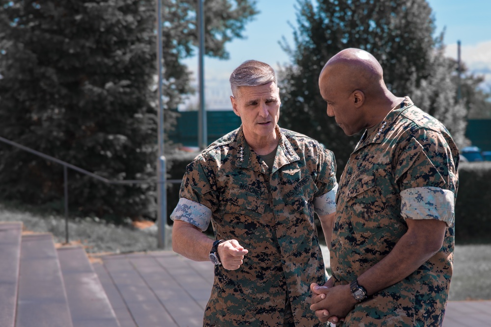 Assistant Commandant, Gen. Mahoney, visits Stuttgart, Germany