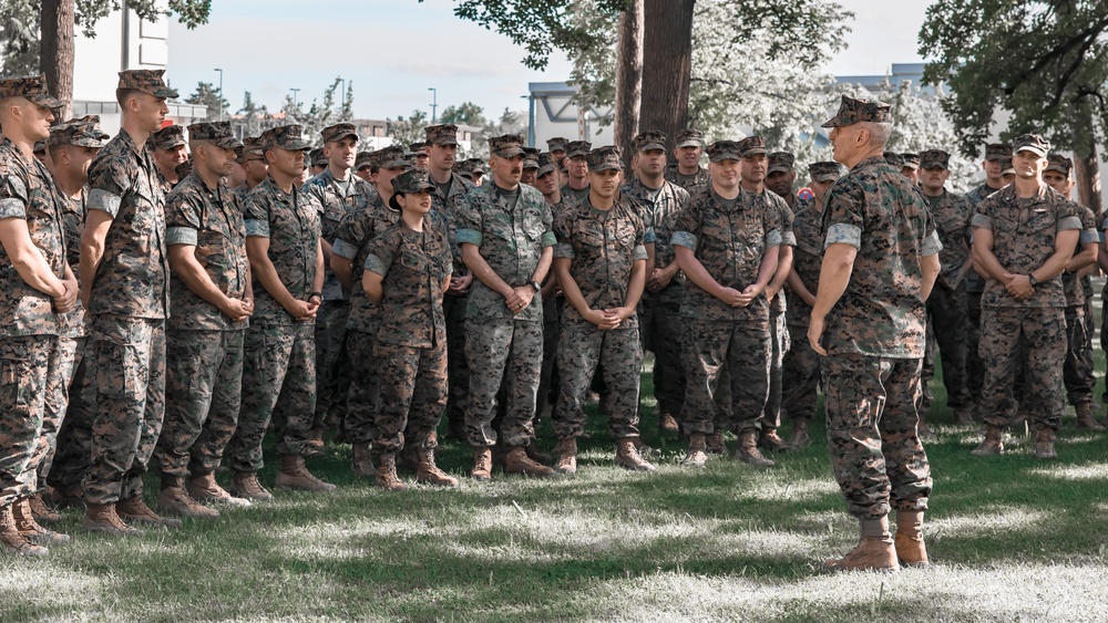 Assistant Commandant, Gen. Mahoney, visits Stuttgart, Germany