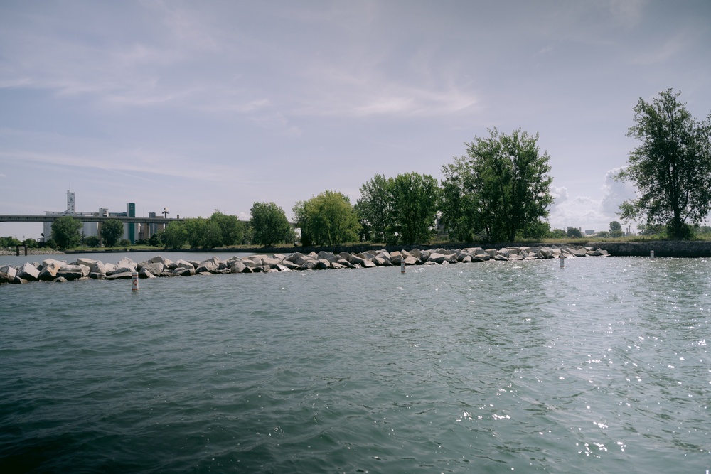 Safety Buoys Placed at Buffalo Outer Harbor