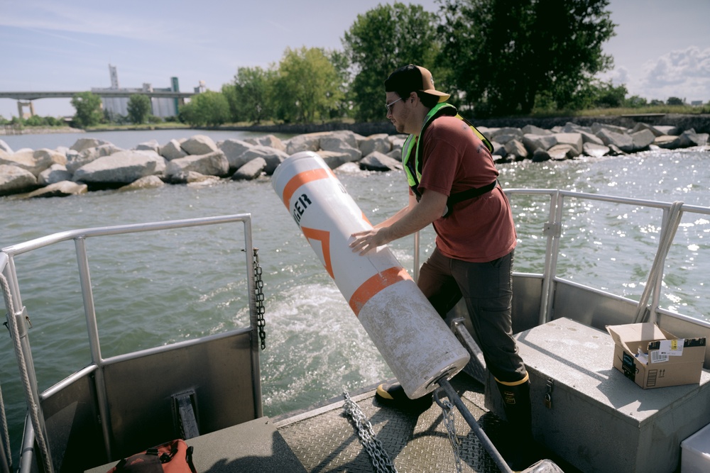 Safety Buoys Placed at Buffalo Outer Harbor