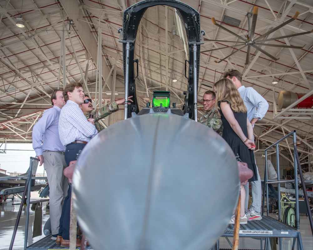 Oklahoma Congressional Staff Meets with 138th Fighter Wing Leadership