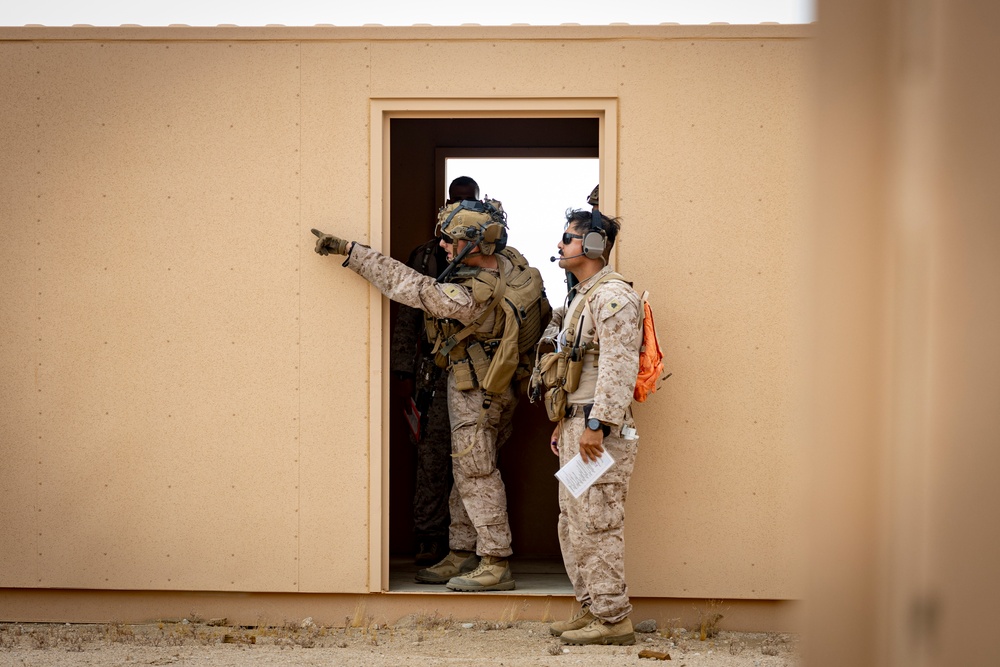 Marines with 3/5 conduct urban lanes during AFX as part of SLTE 5-24