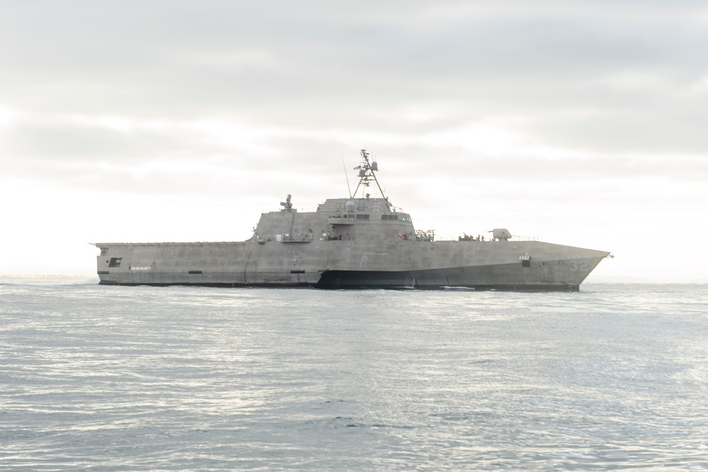 USS Santa Barbara (LCS 32) Underway at Sea