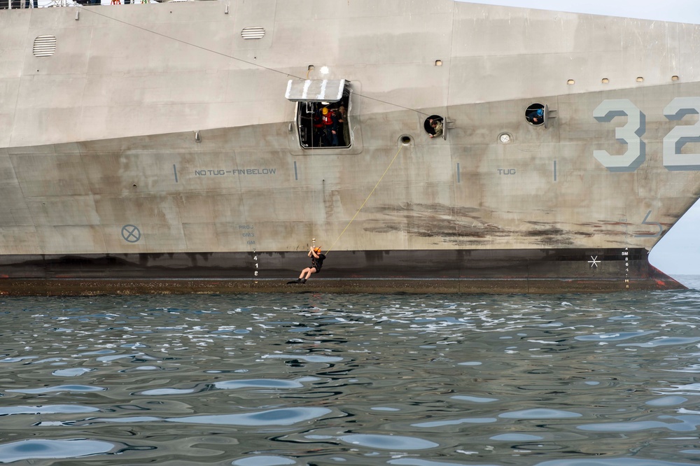 USS Santa Barbara (LCS 32) Conducts SAR Testing