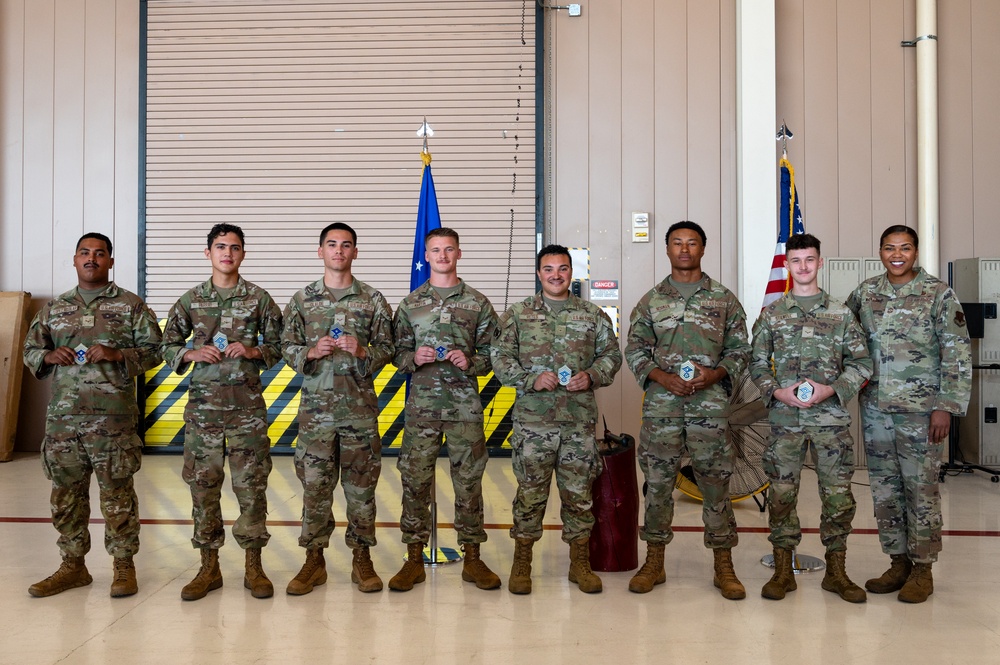 Airmen coined for saving lives while hiking