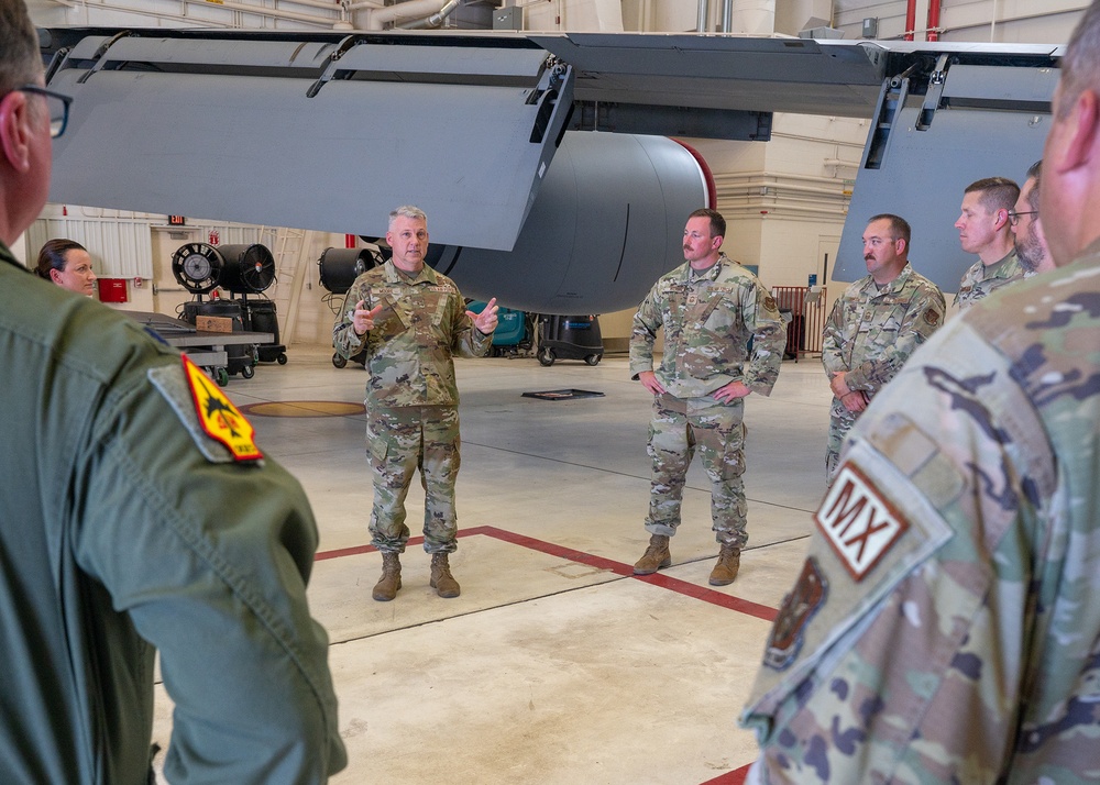 OC-ALC Commander Visits 507th ARW