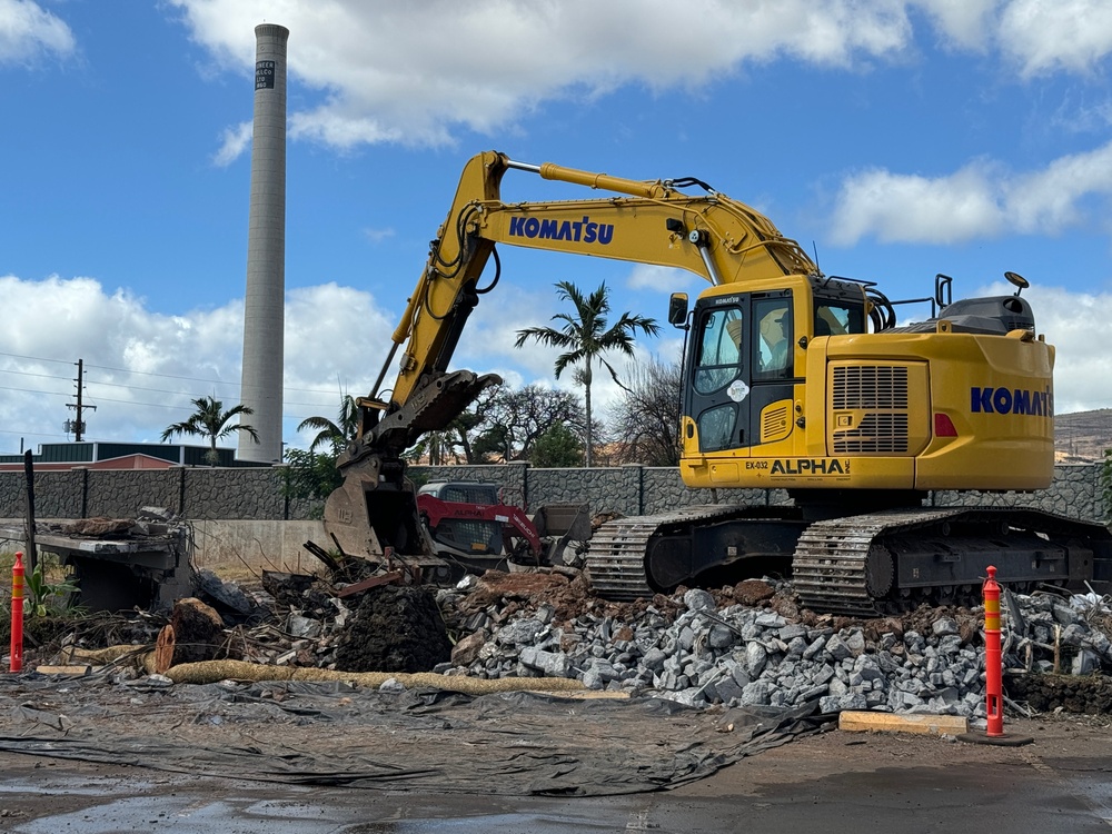 USACE Clearing Debris from Final Multi-Unit Residential Property in Lahaina