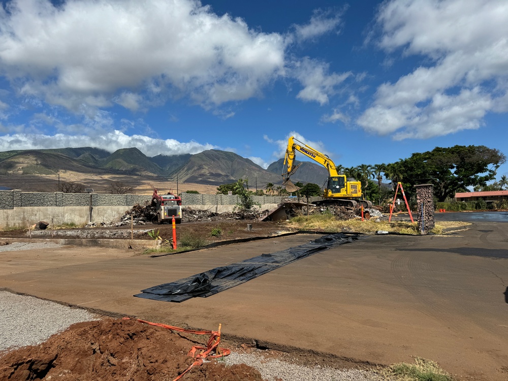 USACE Clearing Debris from Final Multi-Unit Residential Property in Lahaina