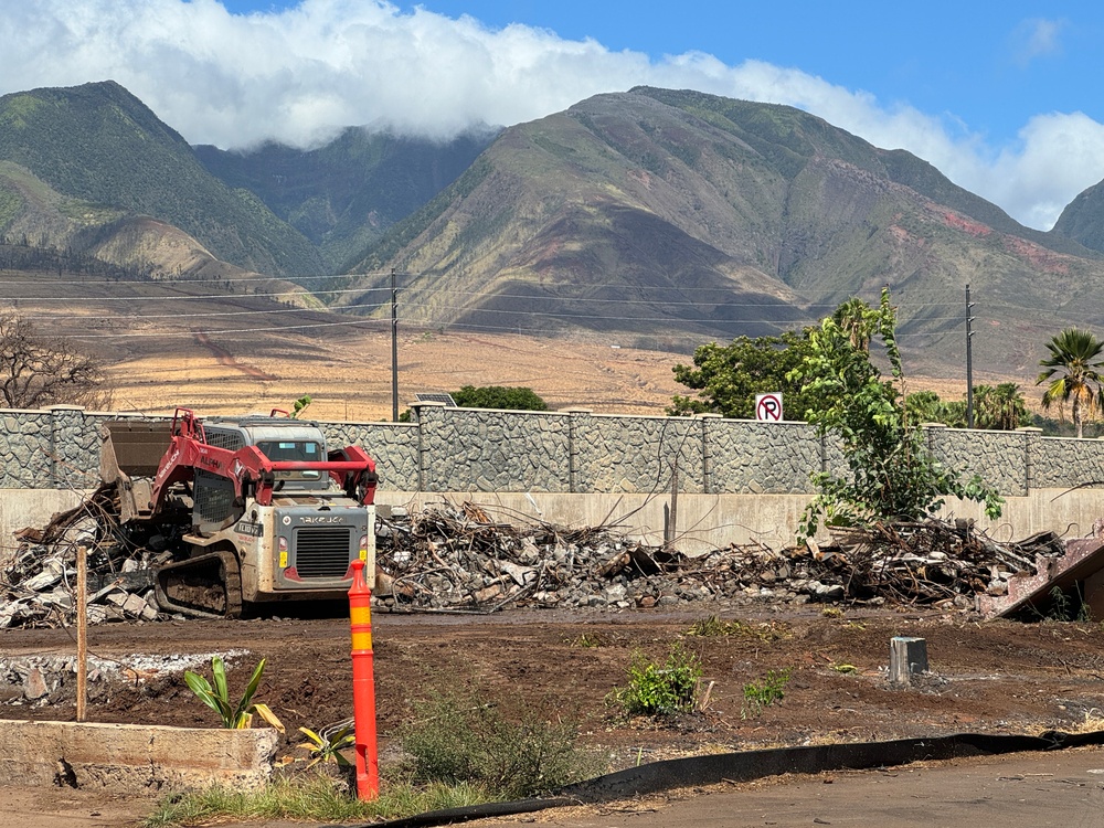 USACE Clearing Debris from Final Multi-Unit Residential Property in Lahaina