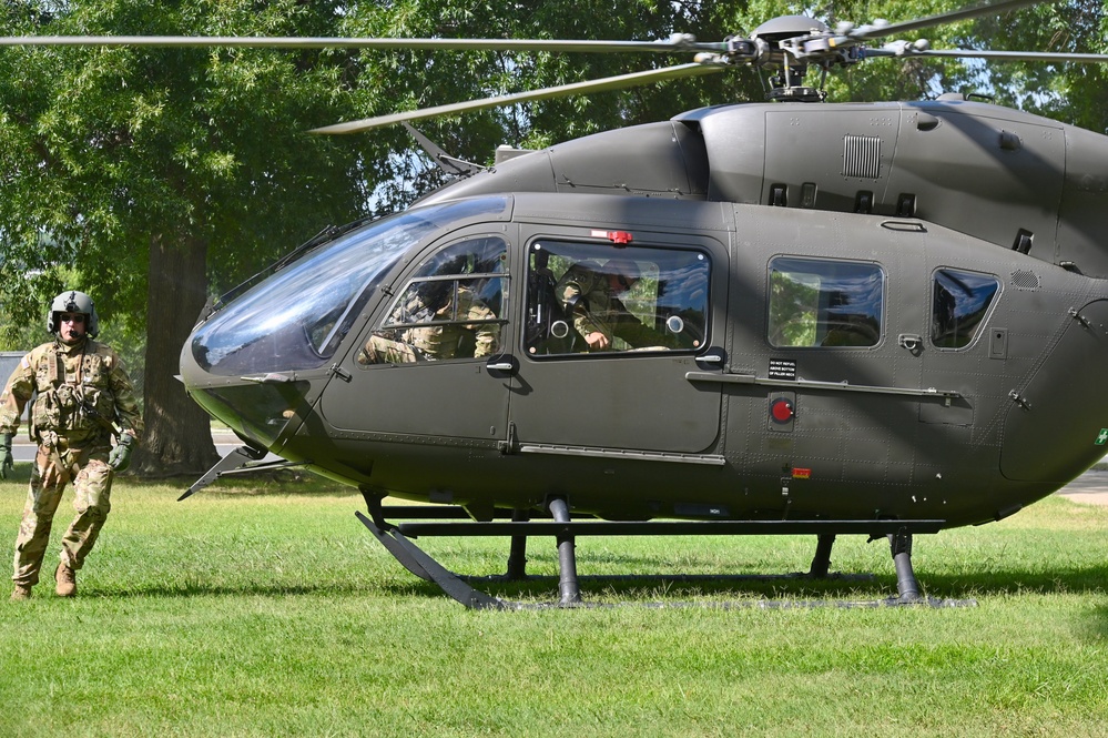 DCARNG Aviation provides Land Component Command (LCC) senior leaders transport