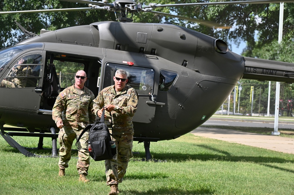 DCARNG Aviation provides Land Component Command (LCC) senior leaders transport