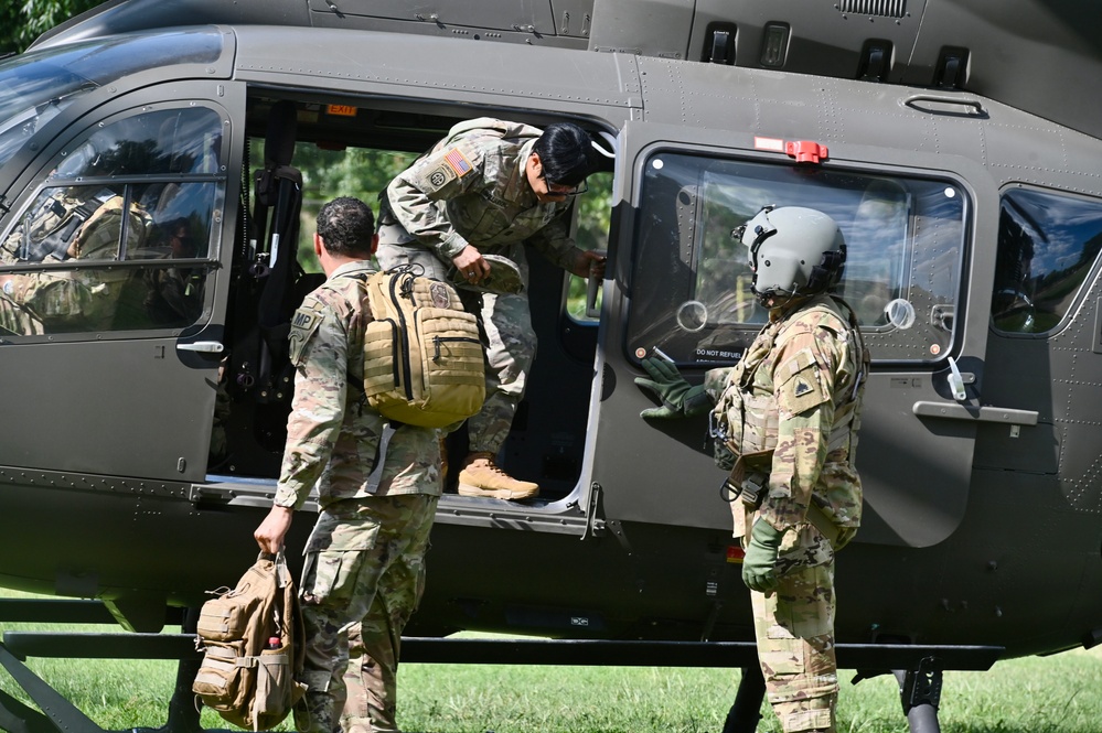 DVIDS - Images - DCARNG Aviation provides Land Component Command (LCC ...
