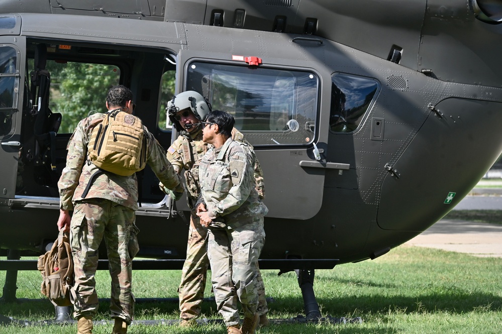 DCARNG Aviation provides Land Component Command (LCC) senior leaders transport