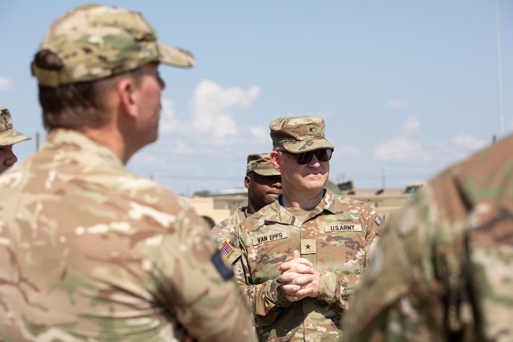 III Armored Corps Deputy Commanding Generals asses the conditions of HHBN's Maintenance and Equipment