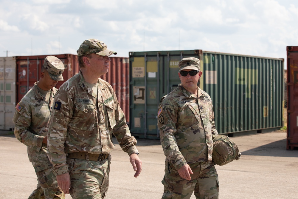 III Armored Corps Deputy Commanding Generals asses the conditions of HHBN's Maintenance and Equipment