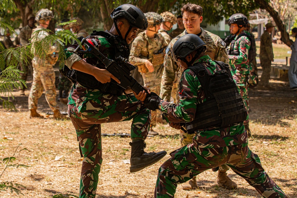 Cacti Combatives Class