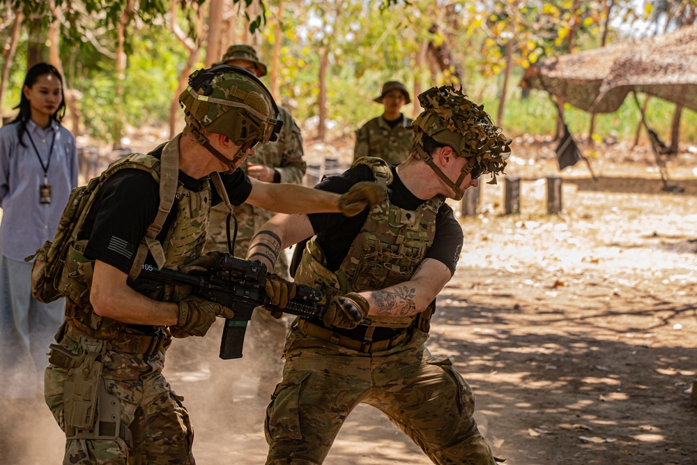 Cacti Combatives Class