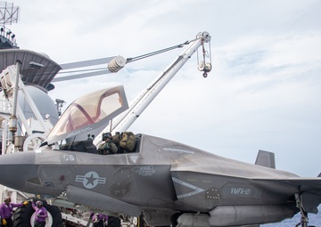 USS America (LHA 6) Conducts F-35B Flight Operations